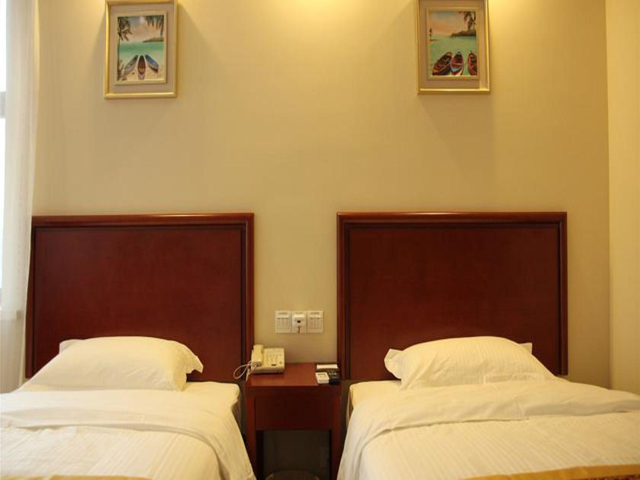Greentree Inn Bole Wanxianghui Express Hotel מראה חיצוני תמונה