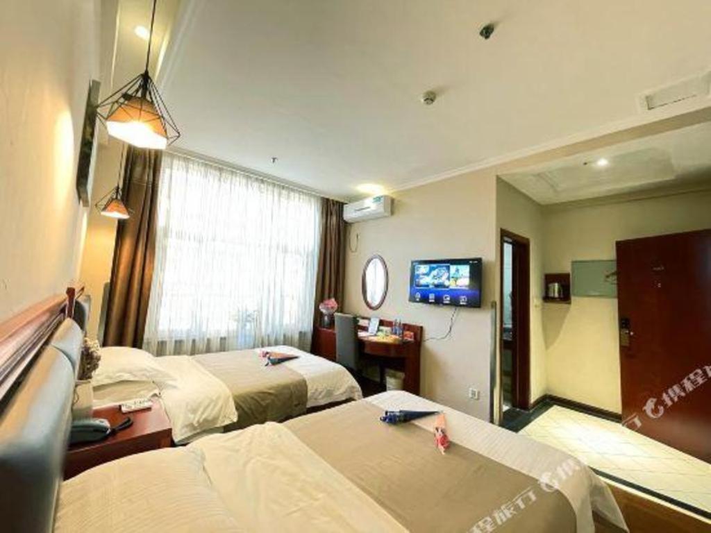 Greentree Inn Bole Wanxianghui Express Hotel מראה חיצוני תמונה