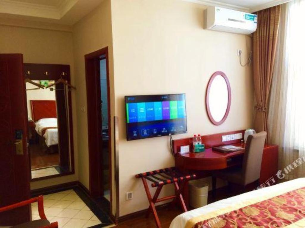 Greentree Inn Bole Wanxianghui Express Hotel מראה חיצוני תמונה
