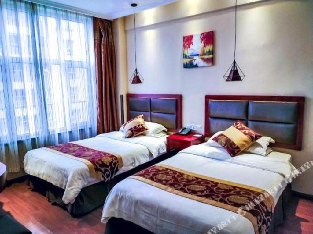 Greentree Inn Bole Wanxianghui Express Hotel מראה חיצוני תמונה
