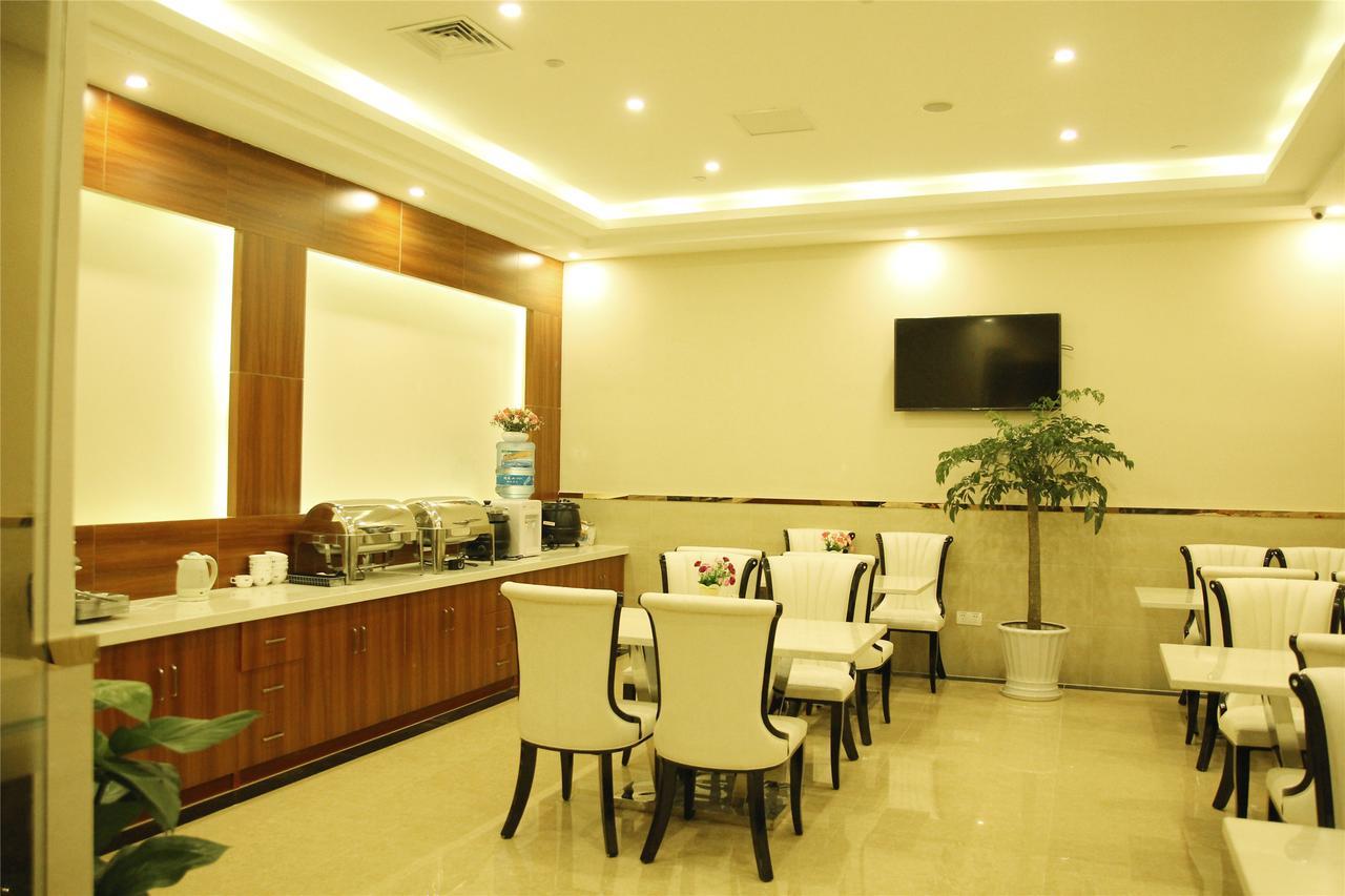 Greentree Inn Bole Wanxianghui Express Hotel מראה חיצוני תמונה