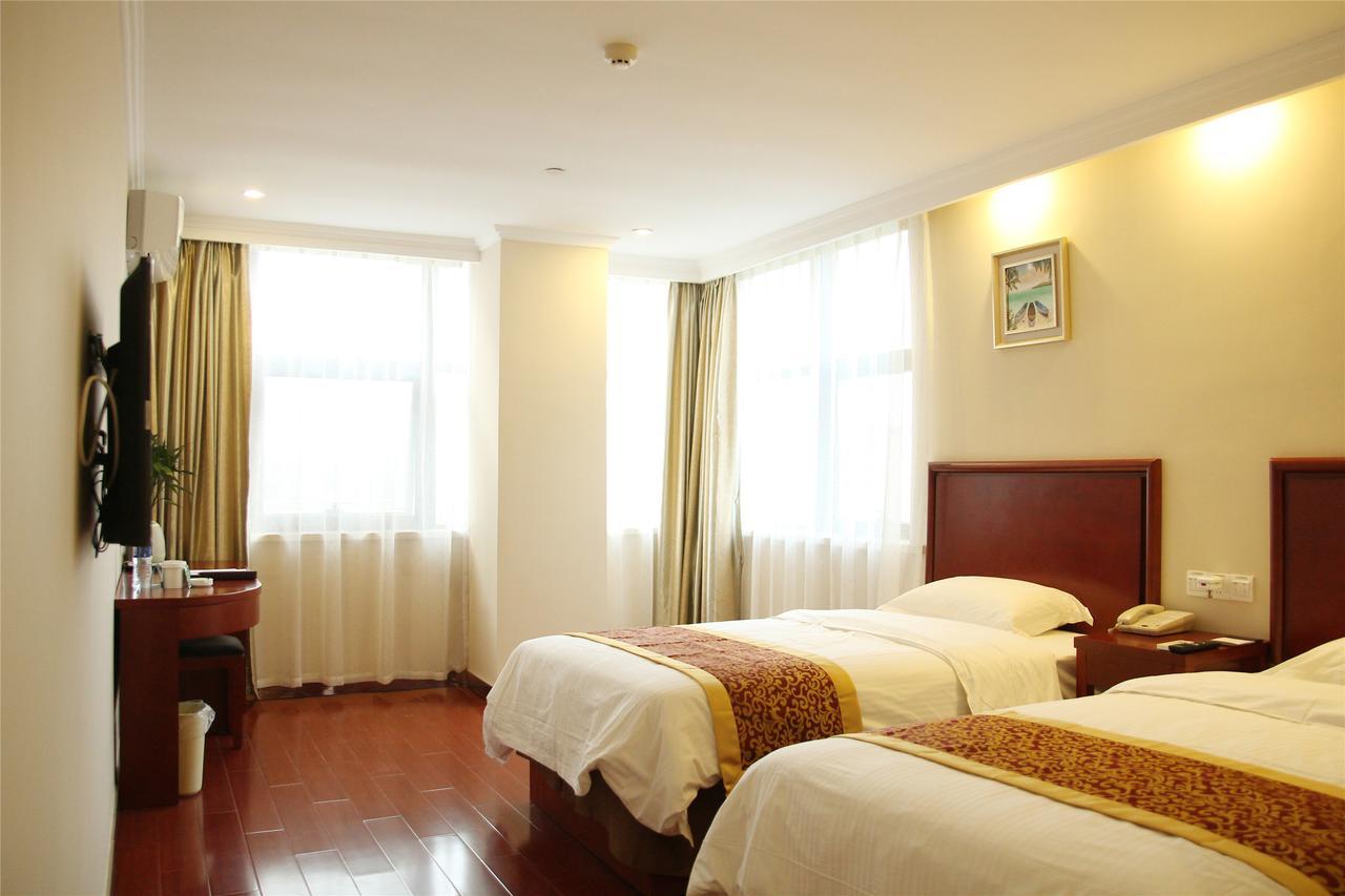 Greentree Inn Bole Wanxianghui Express Hotel מראה חיצוני תמונה